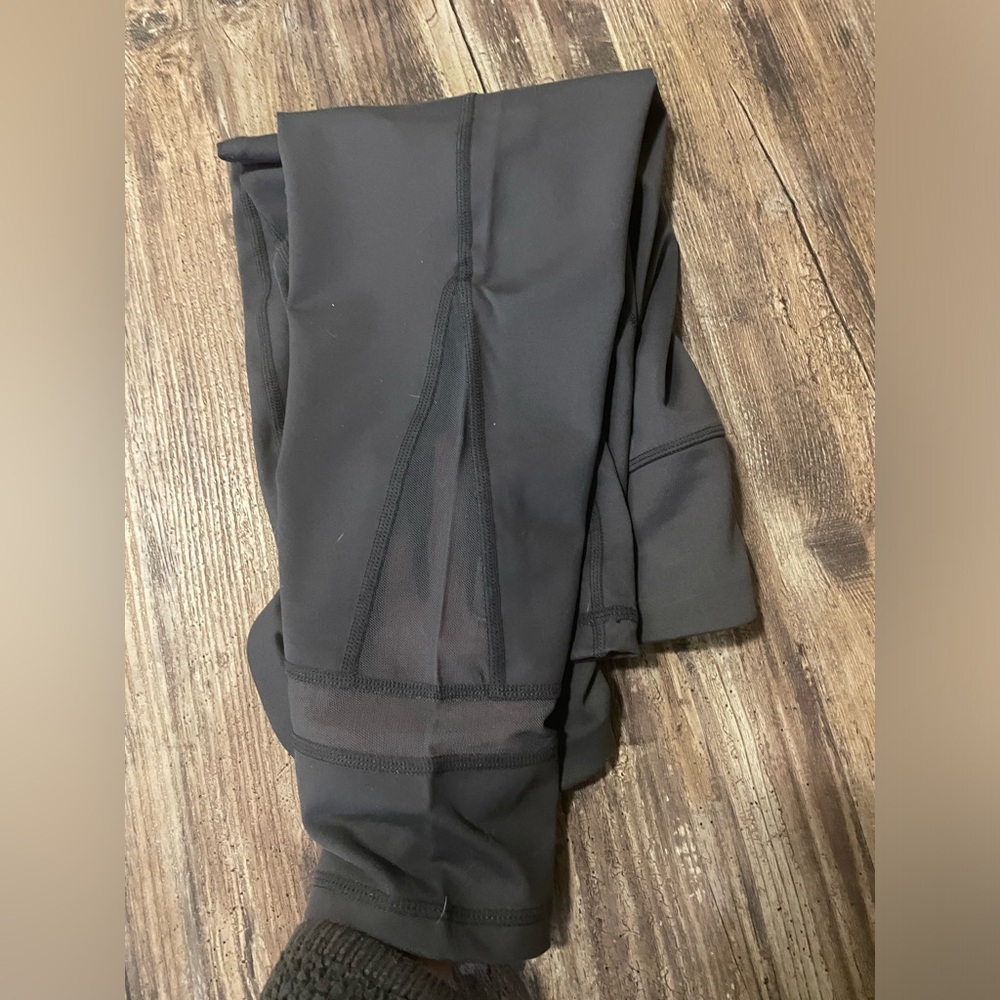 Avalanche Workout/Running Capris - image 2